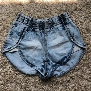 Elastic-waisted One Teaspoon Runner Shorts